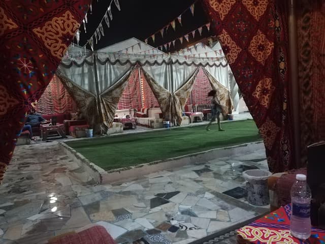 مطعم الخان،قنا
