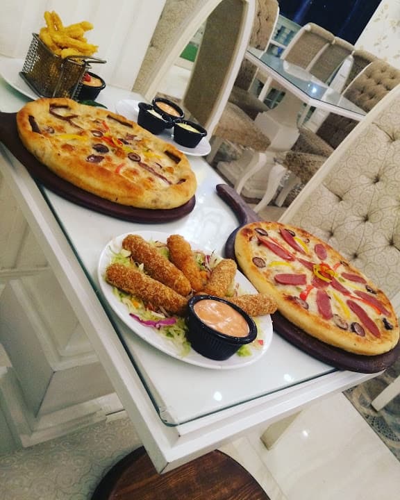 Casa Rosa Resturant