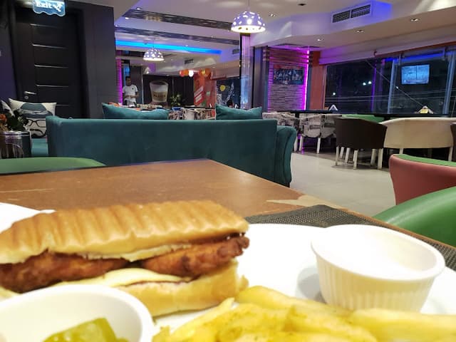 Restaurant & Cafe Planet
