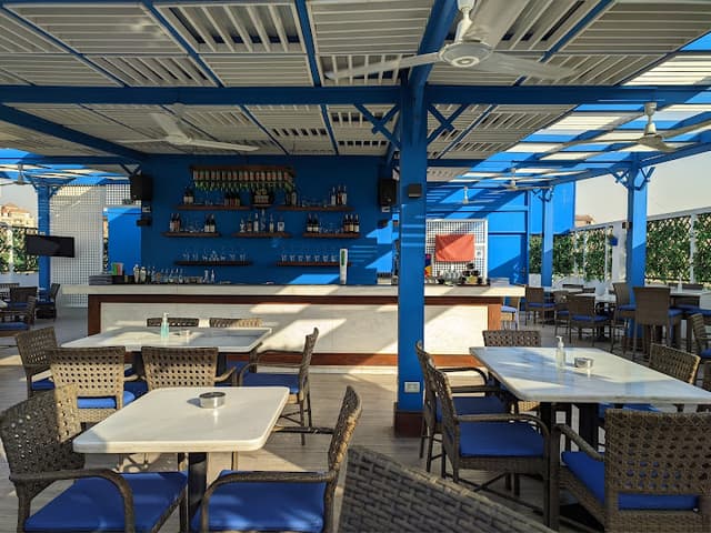 The Roof Garden-ذا رووف جاردن