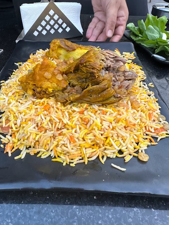 مندينا - Mandena
