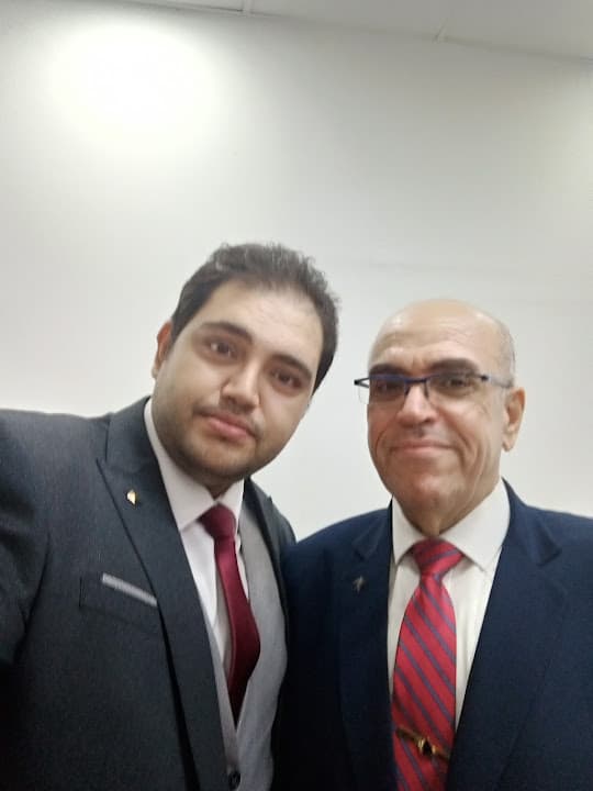 عيادة د/مازن علاء الكارف