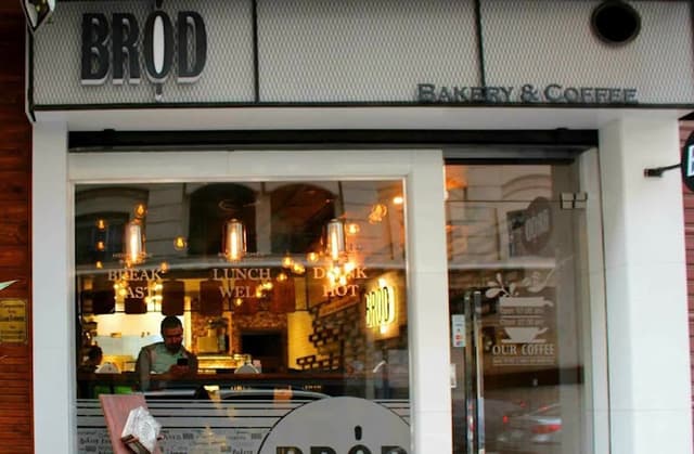 BREAD ( Bakery & Coffee) - بريد