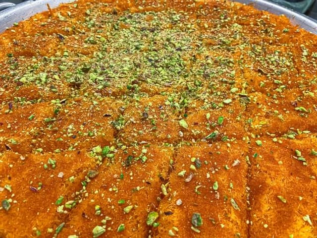 كنافة و بسبوسة - Konafa w Basbosa
