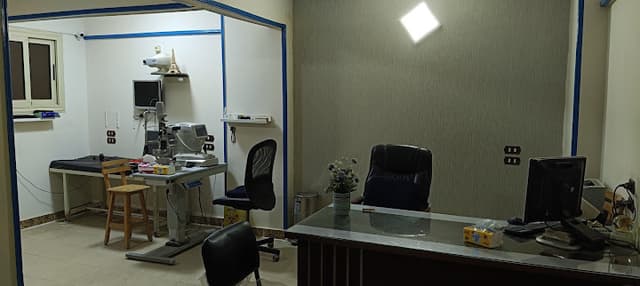 د طارق هاشم لطب وجراحة العيون