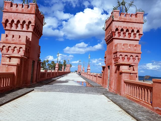 El Montaza Bridge