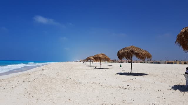 El fairouz beach (شاطئ الفيروز)