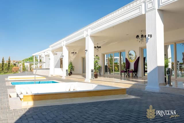 Princess Garden hall