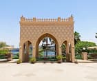 Greater Cairo Library - مكتبة القاهرة الكبري